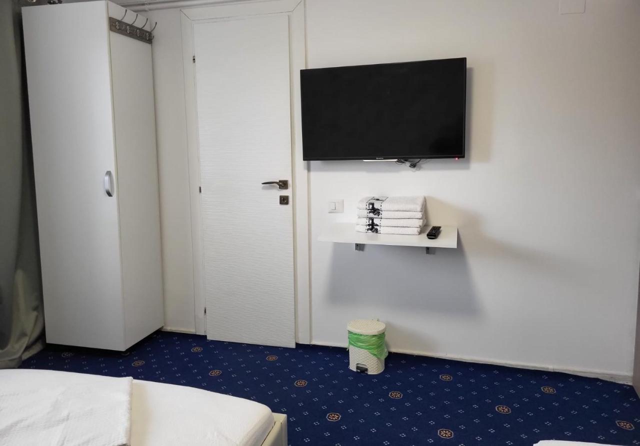 Pensiunea Vila Ysy - Eforie Nord Exteriör bild